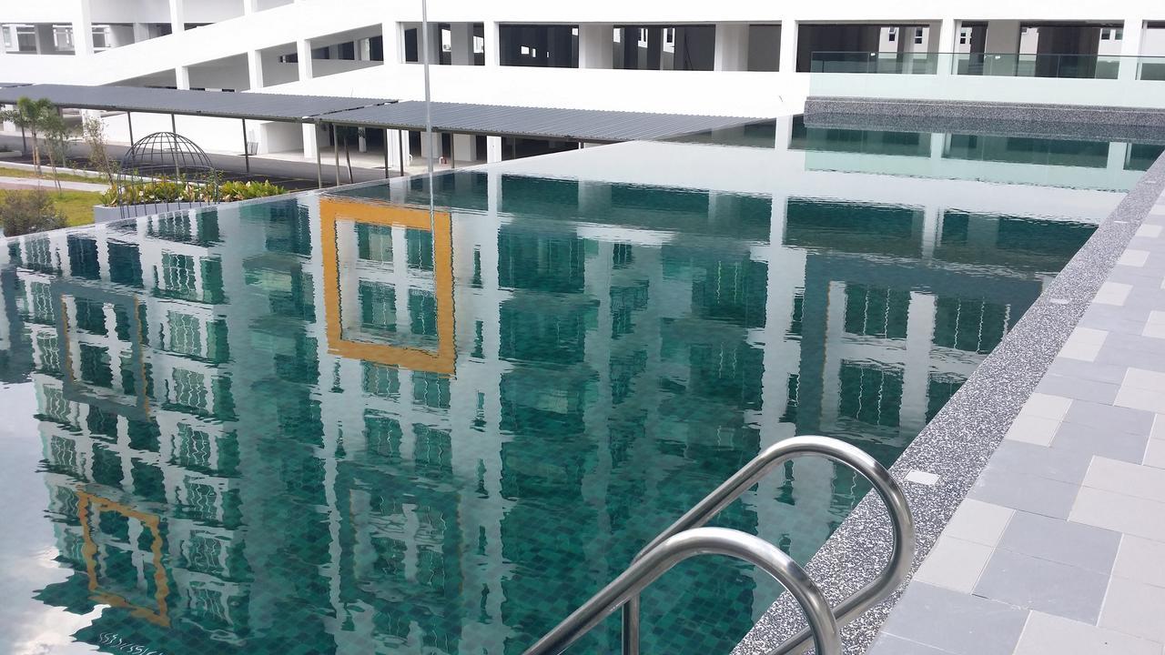 Mahkota Cheras Sweet Condo 1-14 Pax Near Mrt To Kl クアラルンプール エクステリア 写真